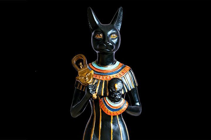 Statue von Bastet